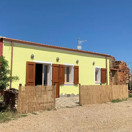 Cuile Nanni D'oro * Стинтино